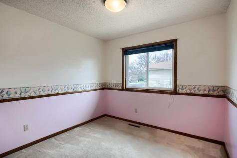 5887 144th Street W Apple Valley MN 55124
