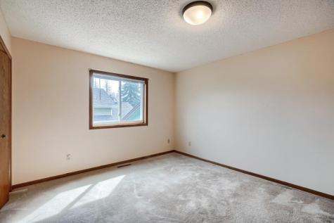 5887 144th Street W Apple Valley MN 55124