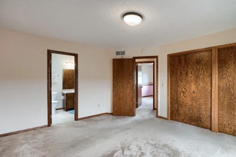 5887 144th Street W Apple Valley MN 55124