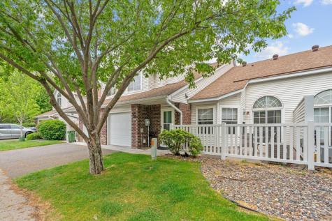 538 Queens Gate New Brighton MN 55112