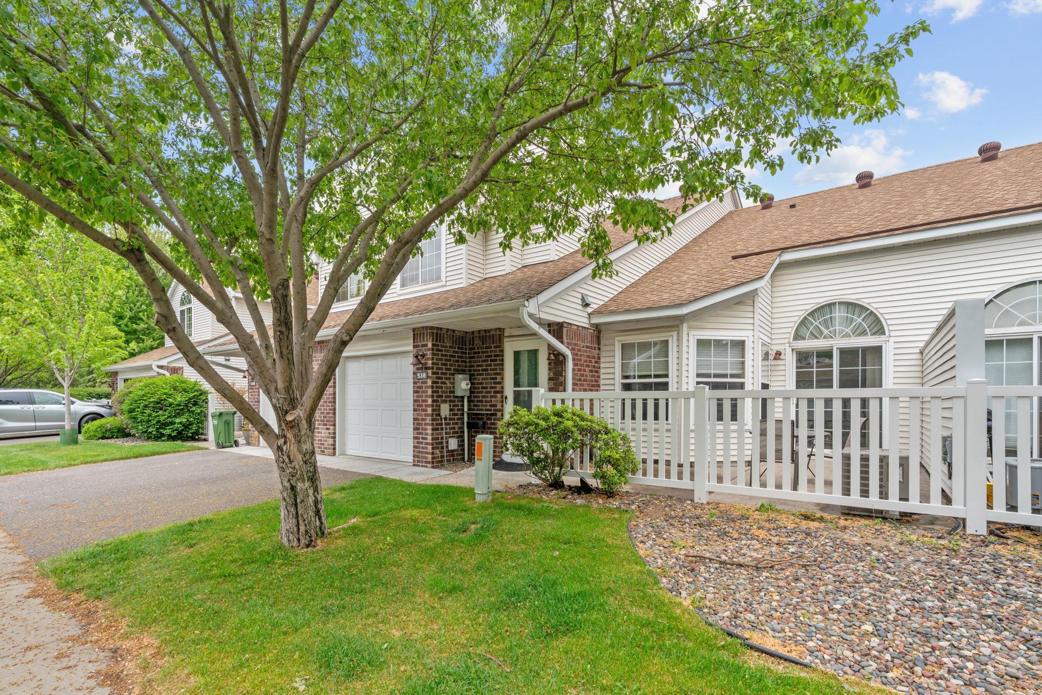 538 Queens Gate New Brighton MN 55112