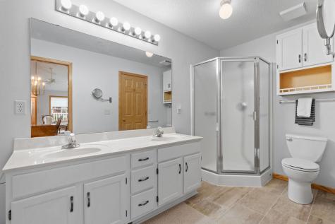 538 Queens Gate New Brighton MN 55112