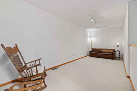 538 Queens Gate New Brighton MN 55112