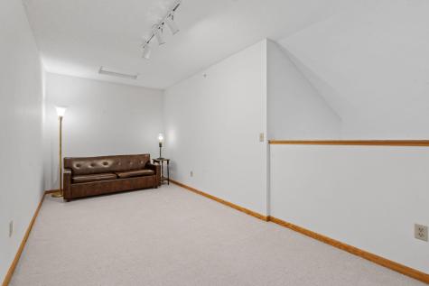 538 Queens Gate New Brighton MN 55112