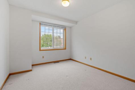 538 Queens Gate New Brighton MN 55112
