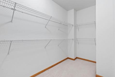 538 Queens Gate New Brighton MN 55112