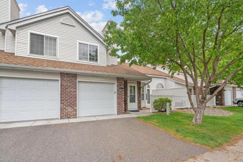 538 Queens Gate New Brighton MN 55112