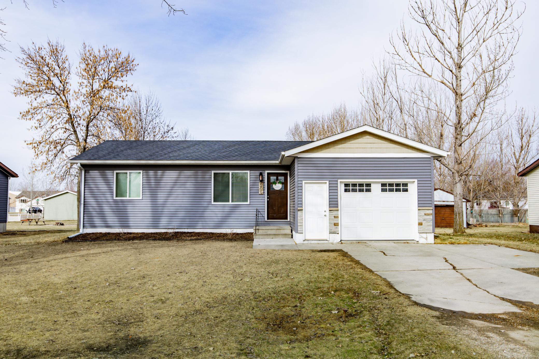 505 4th Street E Horace ND 58047