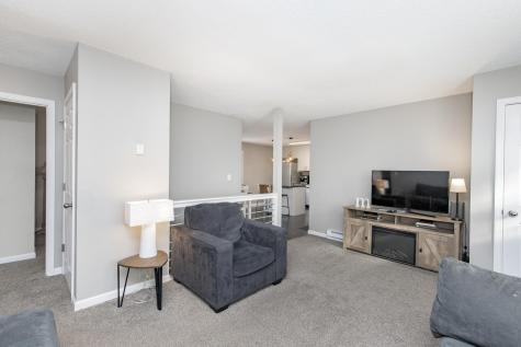 505 4th Street E Horace ND 58047