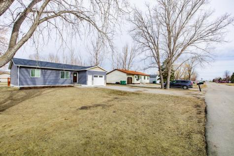 505 4th Street E Horace ND 58047