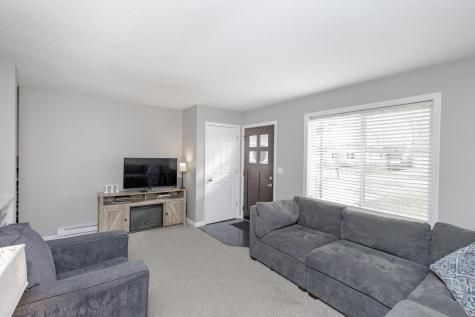 505 4th Street E Horace ND 58047