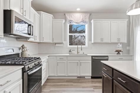1241 Maple Lane Carver MN 55315