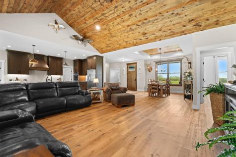 9016 County Road 3 NW Oronoco MN 55960