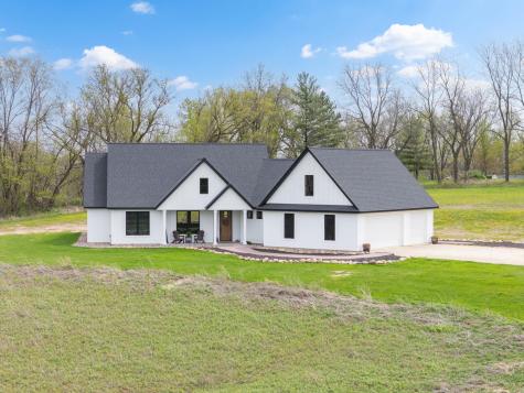 9016 County Road 3 NW Oronoco MN 55960