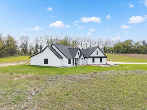 9016 County Road 3 NW Oronoco MN 55960
