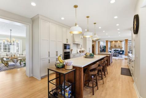 2 Bent Tree Lane North Oaks MN 55127