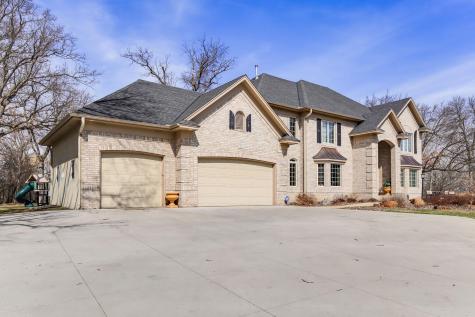 2 Bent Tree Lane North Oaks MN 55127