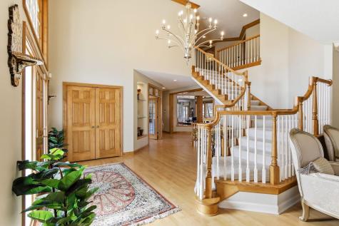 2 Bent Tree Lane North Oaks MN 55127