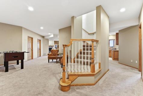 2 Bent Tree Lane North Oaks MN 55127