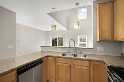 204 Manitoba Lane Little Canada MN 55117