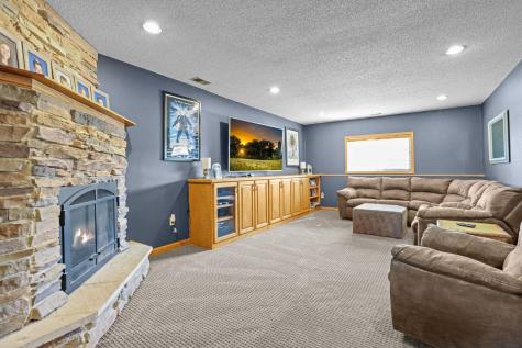 6161 144th Lane NW Anoka MN 55303
