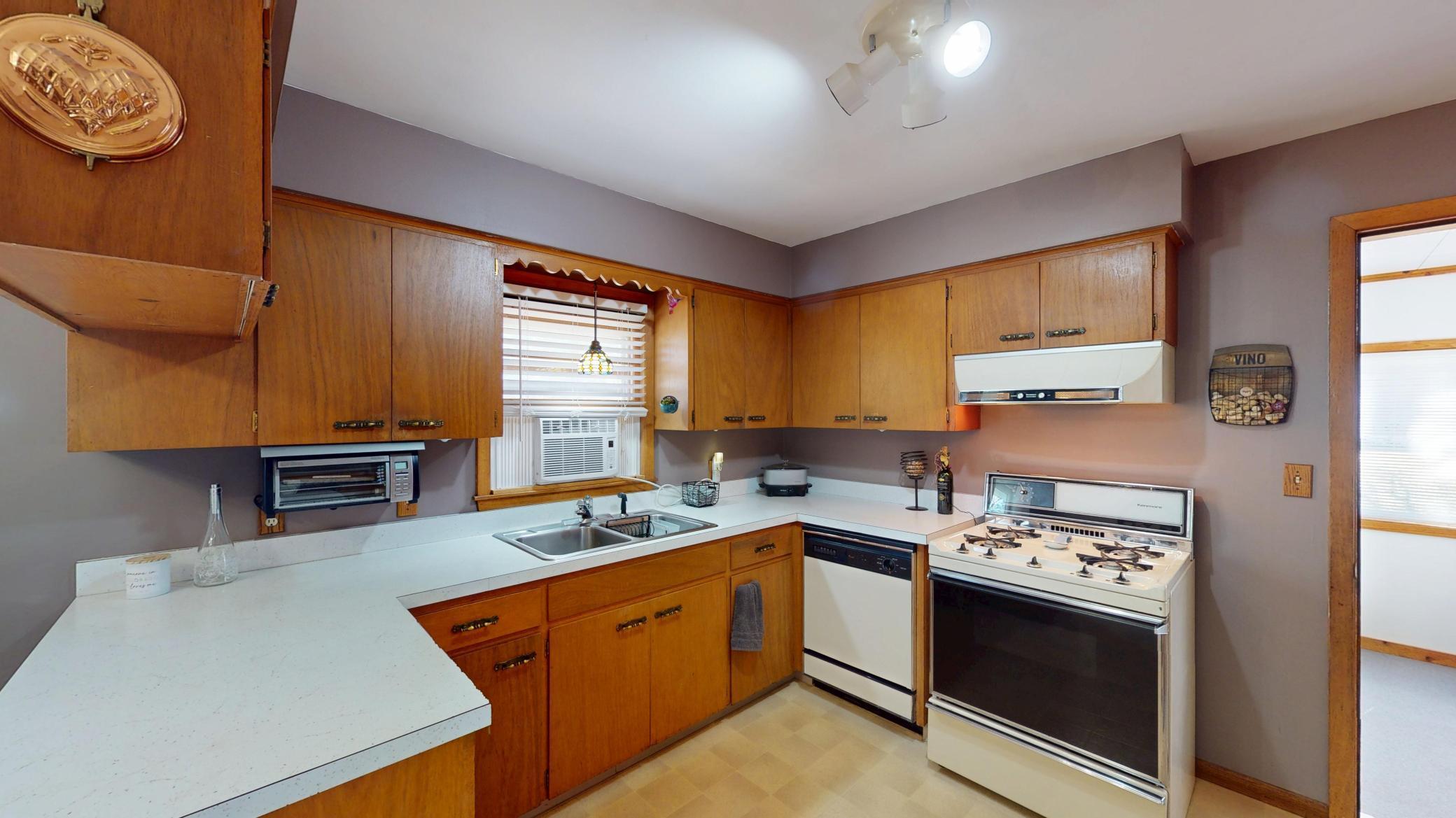 2418 W Main Street Albert Lea MN 56007