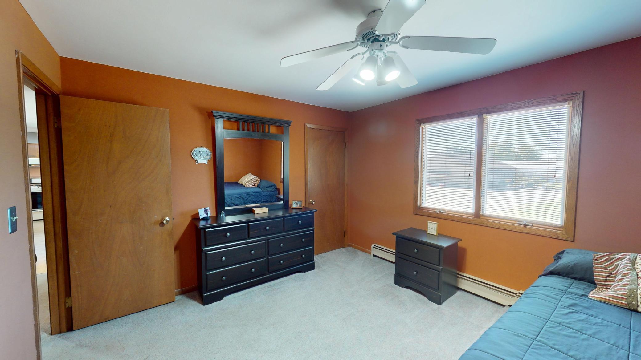 2418 W Main Street Albert Lea MN 56007