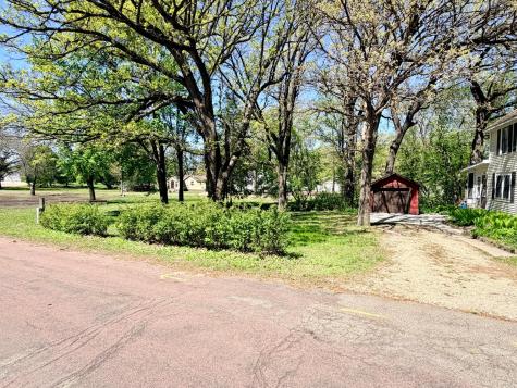 219 Moore Street Jackson MN 56143