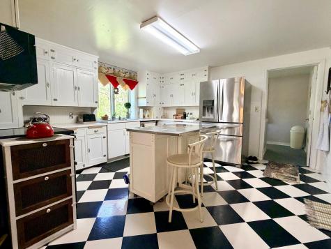 219 Moore Street Jackson MN 56143
