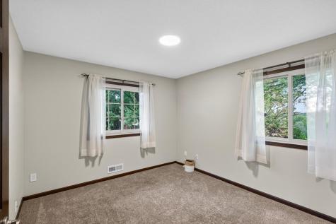 1340 Balsam Street E Eagan MN 55123