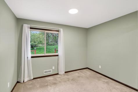 1340 Balsam Street E Eagan MN 55123