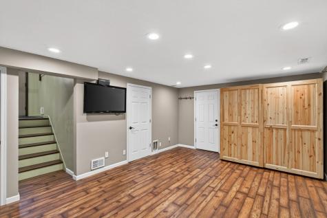 1340 Balsam Street E Eagan MN 55123