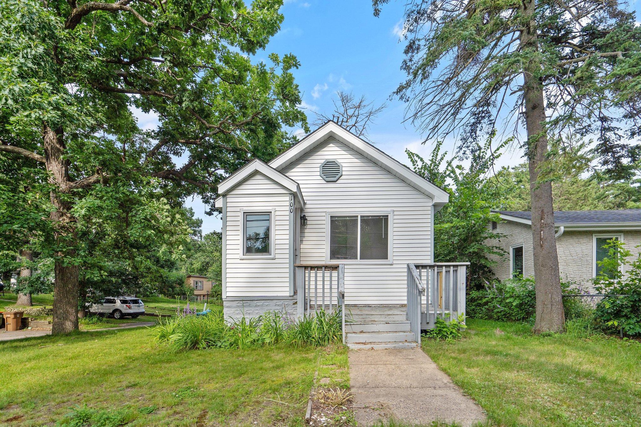 100 Warner Avenue S Mahtomedi MN 55115