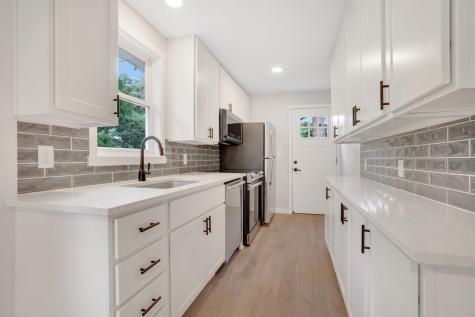 100 Warner Avenue S Mahtomedi MN 55115