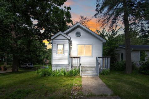 100 Warner Avenue S Mahtomedi MN 55115