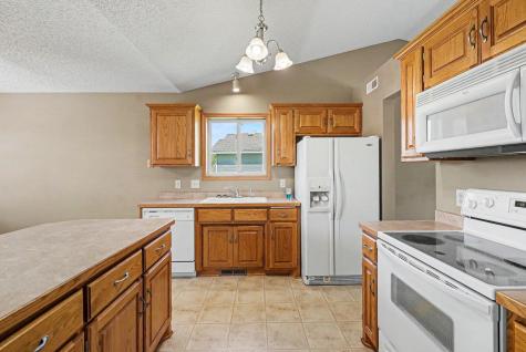2795 235th Avenue NW Saint Francis MN 55070