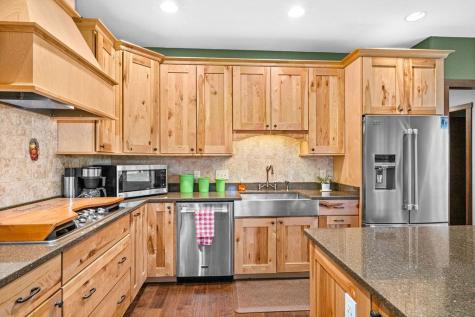 5831 Ratika Road Duluth MN 55810