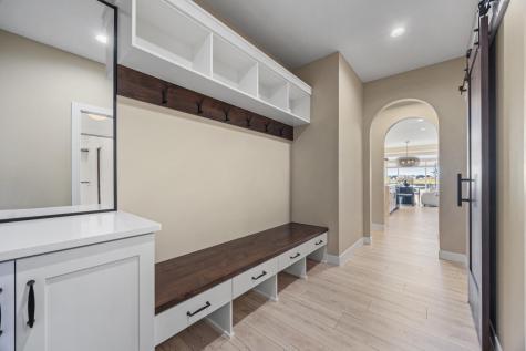 6833 Sunrise Point Horace ND 58047