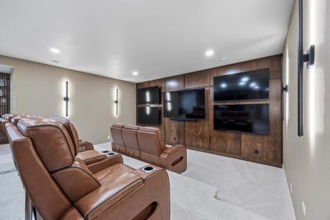 6833 Sunrise Point Horace ND 58047