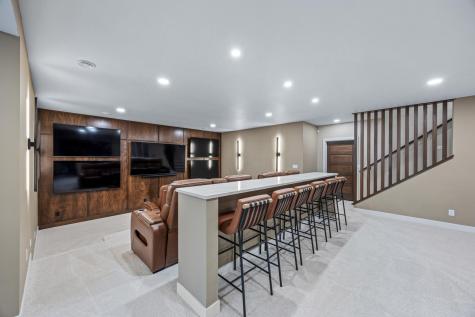 6833 Sunrise Point Horace ND 58047