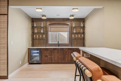 6833 Sunrise Point Horace ND 58047