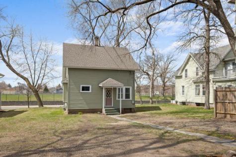 712 10th Avenue S Saint Cloud MN 56301