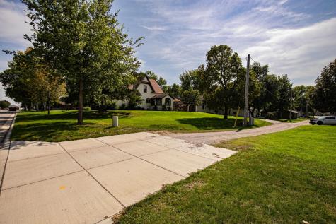301 E Depue Avenue Olivia MN 56277