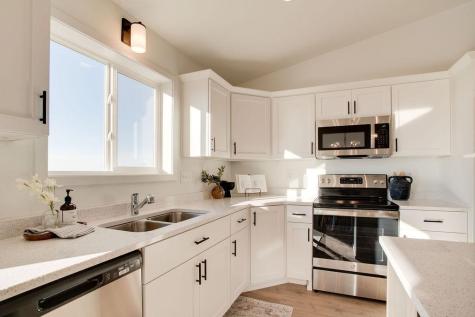 6710 Belding Drive S Fargo ND 58104