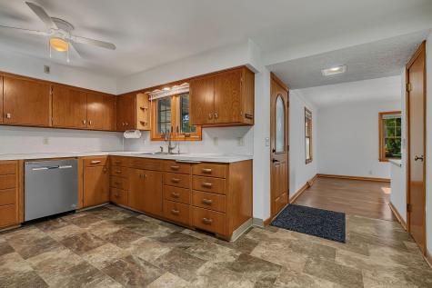 615 5th Avenue SW Hutchinson MN 55350