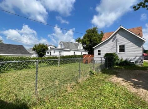 317 Minnesota Avenue E Sebeka MN 56477