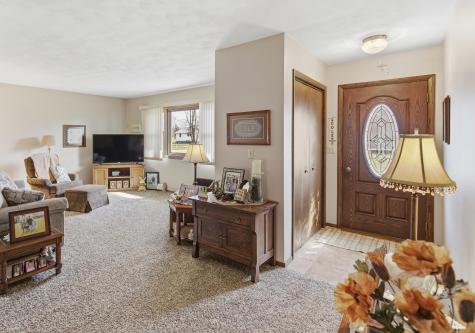 6 3rd Street Easton MN 56025