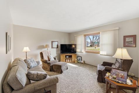 6 3rd Street Easton MN 56025
