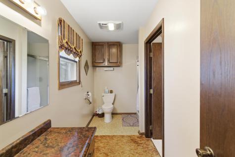 6 3rd Street Easton MN 56025