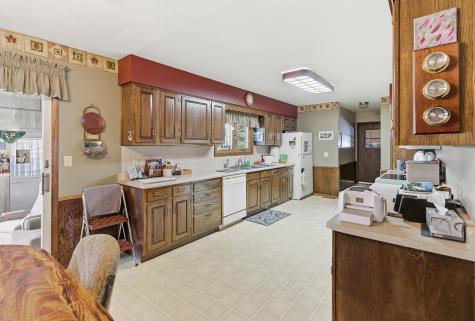 6 3rd Street Easton MN 56025